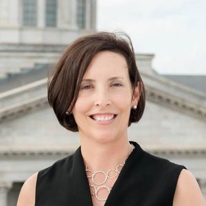 Meet your Posher, Suzanne